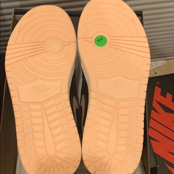 Crimson tint 1 brand new size 7